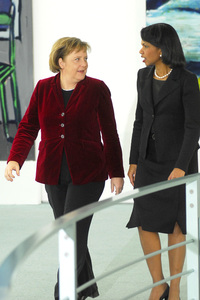 Die US Außenministerin besucht Berlin