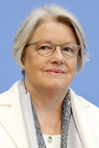 Bundespressekonferenz Abschlussbericht der Kommission zur reproduktiven Selbstbestimmung und Fortpflanzungsmedizin in Berlin