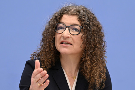 Bundespressekonferenz Abschlussbericht der Kommission zur reproduktiven Selbstbestimmung und Fortpflanzungsmedizin in Berlin