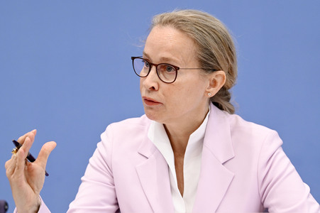 Bundespressekonferenz Abschlussbericht der Kommission zur reproduktiven Selbstbestimmung und Fortpflanzungsmedizin in Berlin