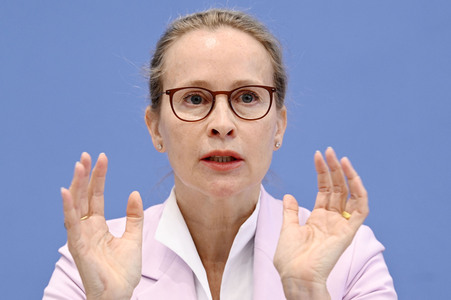 Bundespressekonferenz Abschlussbericht der Kommission zur reproduktiven Selbstbestimmung und Fortpflanzungsmedizin in Berlin
