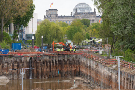 Baustelle zum Erweiterungsbau des Kanzleramtes in Berlin