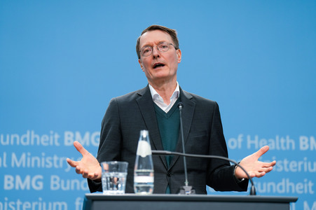 Pressekonferenz zur Krankenhausreform in Berlin