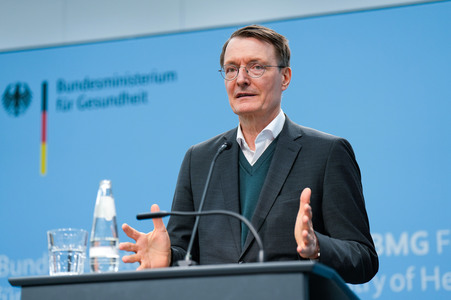 Pressekonferenz zur Krankenhausreform in Berlin