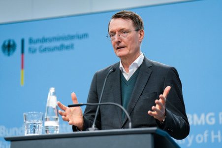 Pressekonferenz zur Krankenhausreform in Berlin