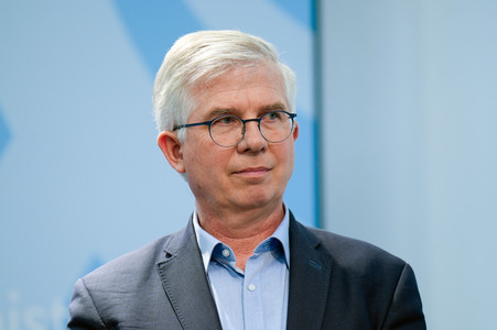 Pressekonferenz zur Krankenhausreform in Berlin