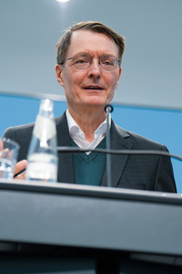 Pressekonferenz zur Krankenhausreform in Berlin