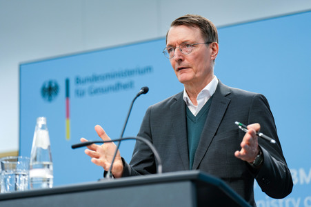 Pressekonferenz zur Krankenhausreform in Berlin