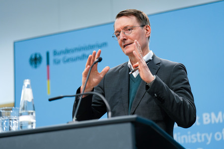 Pressekonferenz zur Krankenhausreform in Berlin
