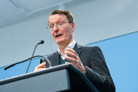 Pressekonferenz zur Krankenhausreform in Berlin