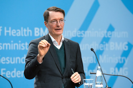 Pressekonferenz zur Krankenhausreform in Berlin