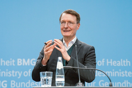 Pressekonferenz zur Krankenhausreform in Berlin