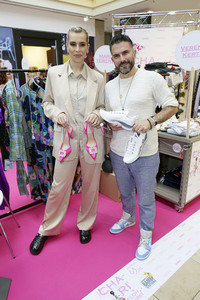 2. Charity-Flohmarkt zugunsten der Tribute to Bambi Stiftung in Hamburg