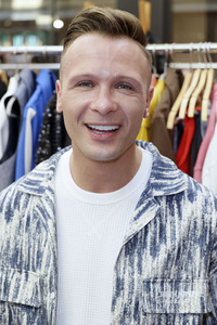 2. Charity-Flohmarkt zugunsten der Tribute to Bambi Stiftung in Hamburg