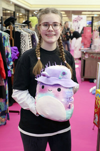 2. Charity-Flohmarkt zugunsten der Tribute to Bambi Stiftung in Hamburg