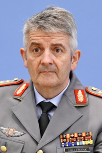 Bundespressekonferenz Quadriga - Militärübung für glaubhafte Abschreckung in Berlin