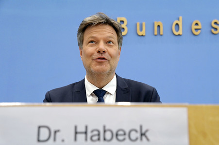 Bundespressekonferenz Frühjahresprojektion der Bundesregierung 2024 in Berlin