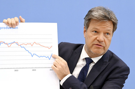 Bundespressekonferenz Frühjahresprojektion der Bundesregierung 2024 in Berlin