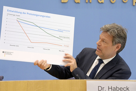 Bundespressekonferenz Frühjahresprojektion der Bundesregierung 2024 in Berlin