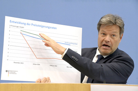 Bundespressekonferenz Frühjahresprojektion der Bundesregierung 2024 in Berlin