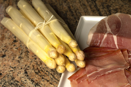 Symbolfoto Spargelzubereitung