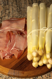 Symbolfoto Spargelzubereitung