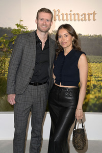 Ausstellungseröffnung Ruinart Maison 1729 Kunst Pop-up am Tacheles in Berlin