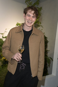 Ausstellungseröffnung Ruinart Maison 1729 Kunst Pop-up am Tacheles in Berlin