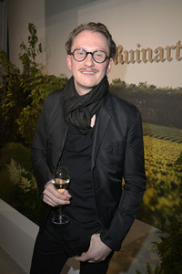 Ausstellungseröffnung Ruinart Maison 1729 Kunst Pop-up am Tacheles in Berlin