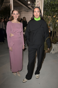 Ausstellungseröffnung Ruinart Maison 1729 Kunst Pop-up am Tacheles in Berlin