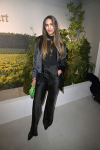 Ausstellungseröffnung Ruinart Maison 1729 Kunst Pop-up am Tacheles in Berlin