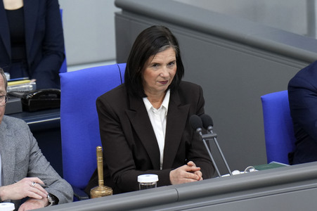 166. Sitzung des Deutschen Bundestages in Berlin