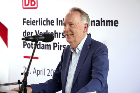 Feierliche Inbetriebnahme der Verkehrsstation Potsdam Pirschheide