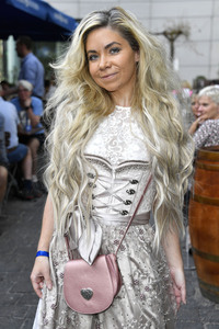 Maibockanstich im Hofbräu Wirtshaus Berlin