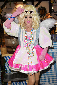 Maibockanstich im Hofbräu Wirtshaus Berlin