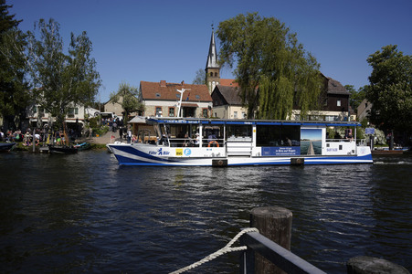 Die Ruderfähre F24 Paule III in Rahnsdorf