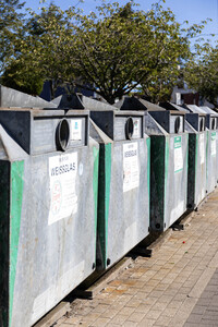 Symbolfoto Altglascontainer