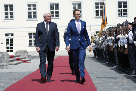 Begrüßung des Präsidenten der Republik Finnland in Berlin