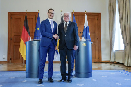 Begrüßung des Präsidenten der Republik Finnland in Berlin