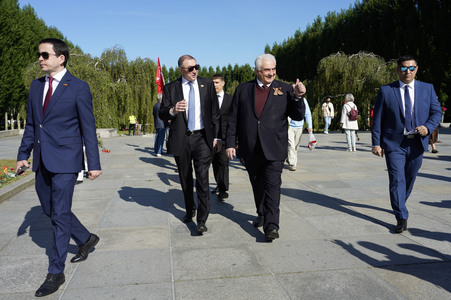 Gedenktag am Sowjetischen Ehrenmal Treptow in Berlin
