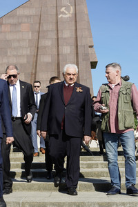 Gedenktag am Sowjetischen Ehrenmal Treptow in Berlin