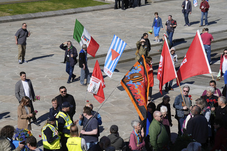 Gedenktag am Sowjetischen Ehrenmal Treptow in Berlin