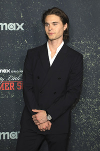 Serienscreening 'Pretty Little Liars: Summer School' in Los Angeles