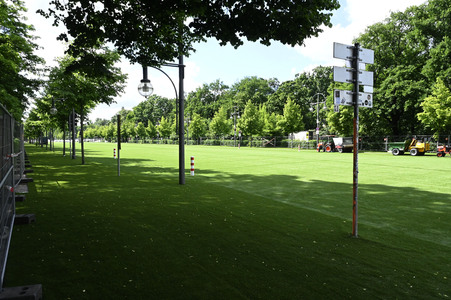 Aufbau der Fan-Zone zur Fußball-Europameisterschaft UEFA EURO 2024 in Berlin