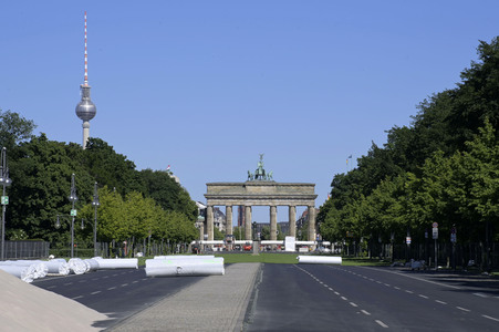 Aufbau der Fan-Zone zur Fußball-Europameisterschaft UEFA EURO 2024 in Berlin