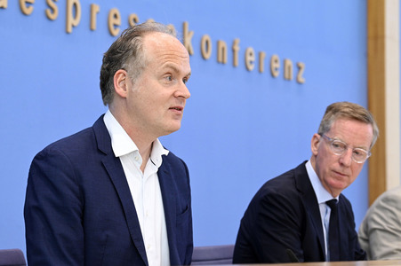 Bundespressekonferenz Vorstellung der Studie: Herausforderungen für die Schuldenbremse in Berlin