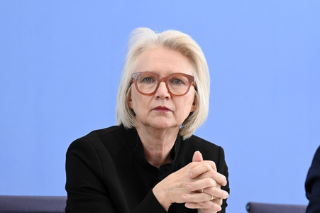 Bundespressekonferenz Vorstellung des Frühjahrsgutachten 2024 in Berlin