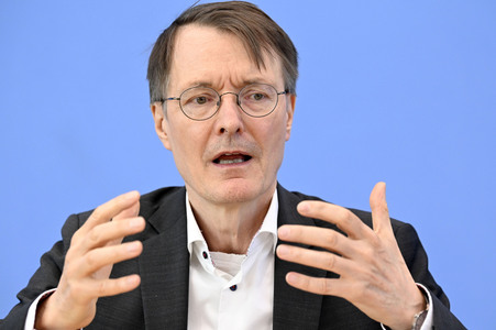 Bundespressekonferenz Krankenhausreform in Berlin