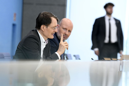 Bundespressekonferenz Krankenhausreform in Berlin