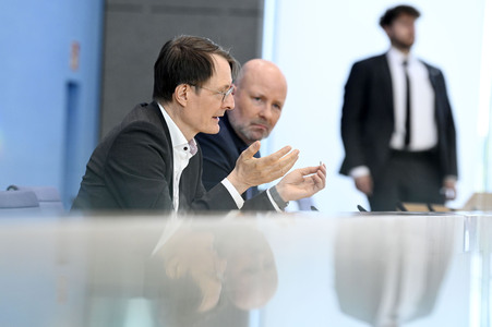Bundespressekonferenz Krankenhausreform in Berlin